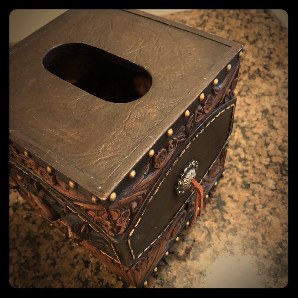 Kleenex box